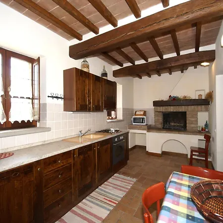 فيلة In Umbertide With Private Pool